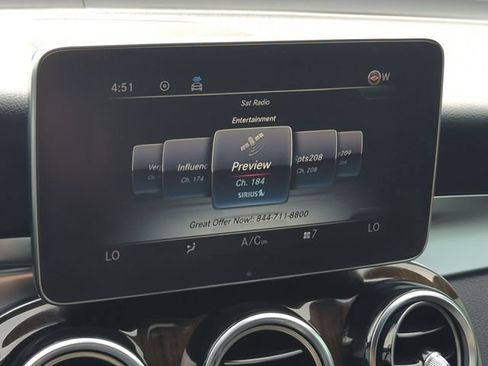 Used 2019 Mercedes-Benz GLC 300 4MATIC image 17