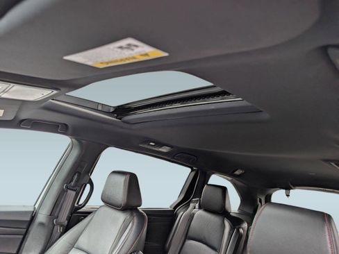 Used 2024 Honda Odyssey Sport image 15