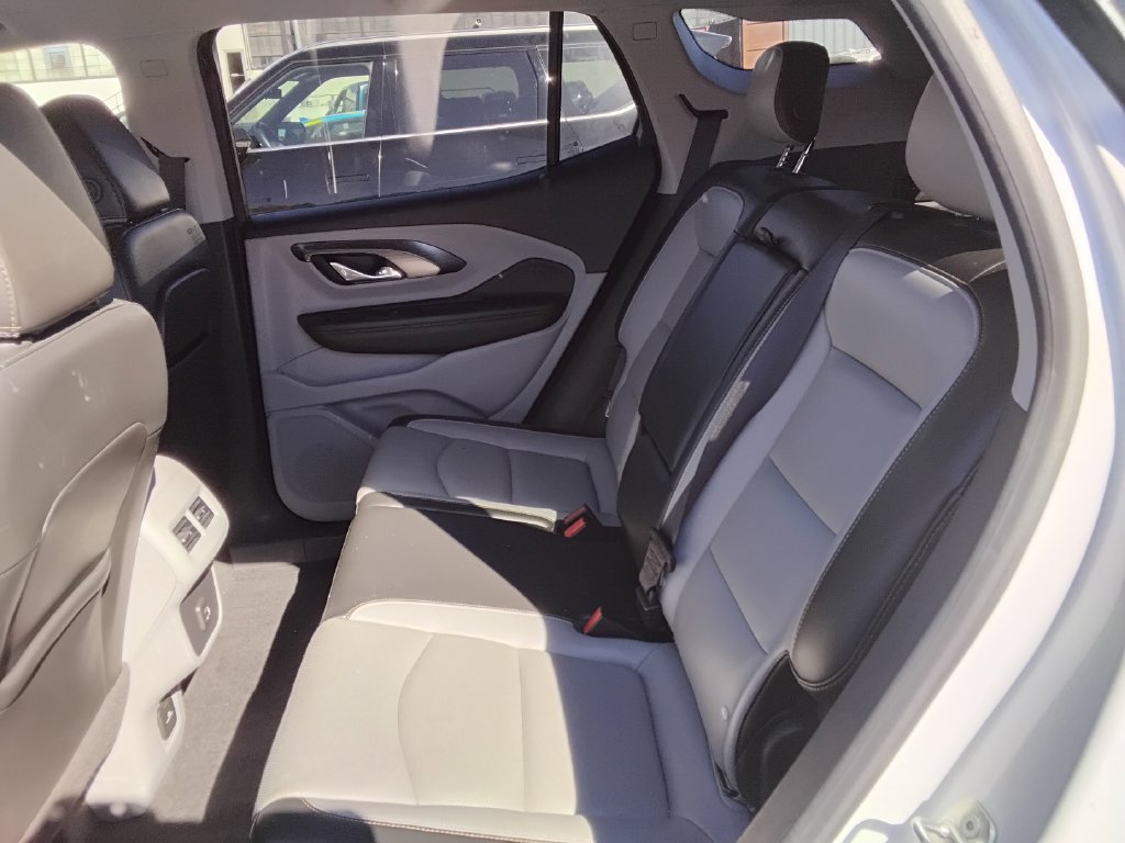 Used 2019 GMC Terrain SLT w/ Preferred Package FWD image 11