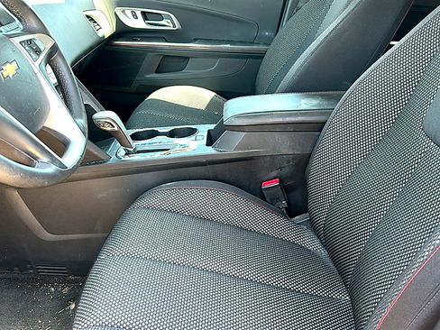 Used 2015 Chevrolet Equinox LT FWD image 6
