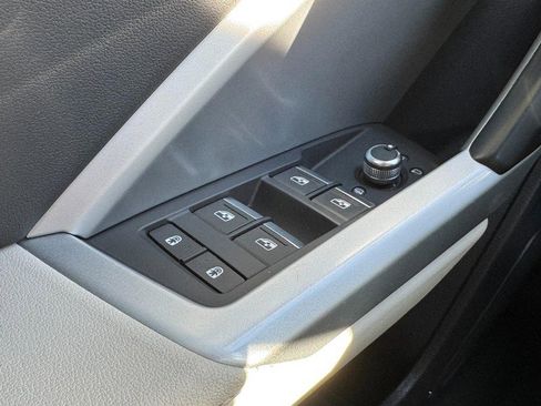 Used 2020 Audi Q3 2.0T Premium Plus w/ Premium Plus Package image 23