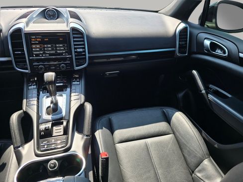 Used 2012 Porsche Cayenne AWD/4WD image 4