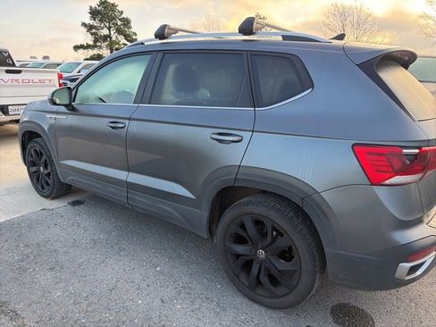 Used 2023 Volkswagen Taos SE image 6