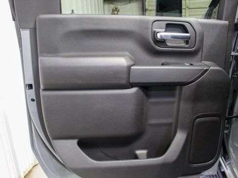 Used 2024 Chevrolet Silverado 2500 Custom w/ Custom Value Package image 13