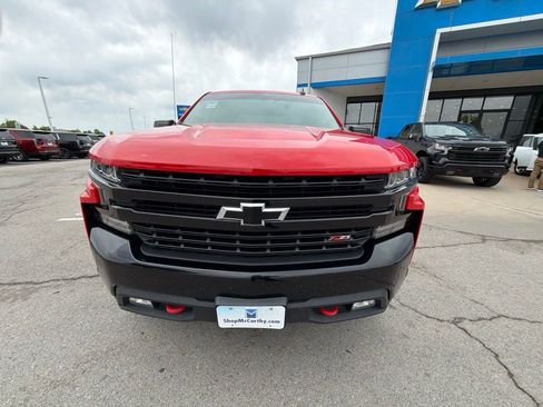 Used 2019 Chevrolet Silverado 1500 LT Trail Boss w/ Convenience Package AWD/4WD image 8
