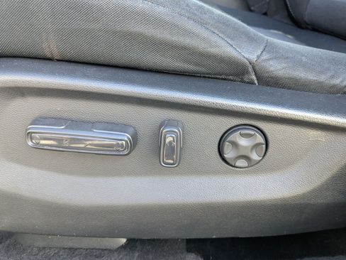 Used 2018 Honda CR-V EX image 32