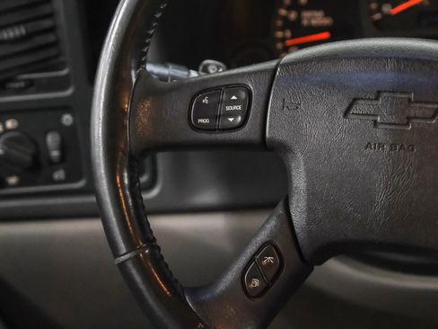 Used 2003 Chevrolet Suburban LT w/ LT Preferred Equipment Group RWD image 15