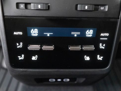 New 2026 Porsche Macan 4 Electric AWD/4WD image 38