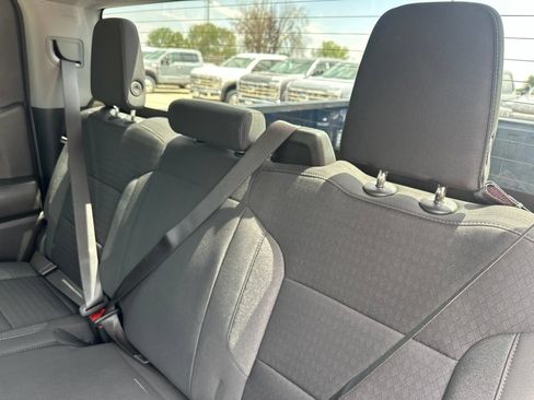 Used 2023 Chevrolet Silverado 1500 Custom AWD/4WD image 20