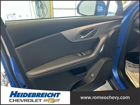 Certified 2024 Chevrolet Blazer LT w/ Convenience Package image 10