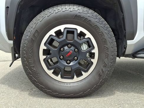 Used 2025 Toyota 4Runner TRD Off-Road AWD/4WD image 8