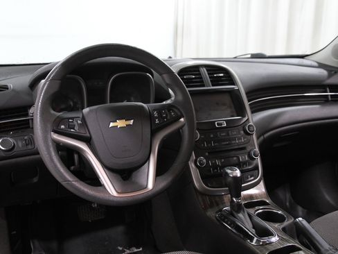 Used 2014 Chevrolet Malibu LT image 6