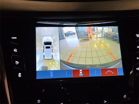 Used 2019 Cadillac Escalade Platinum image 17