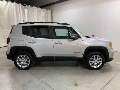 Used 2021 Jeep Renegade Limited image 30