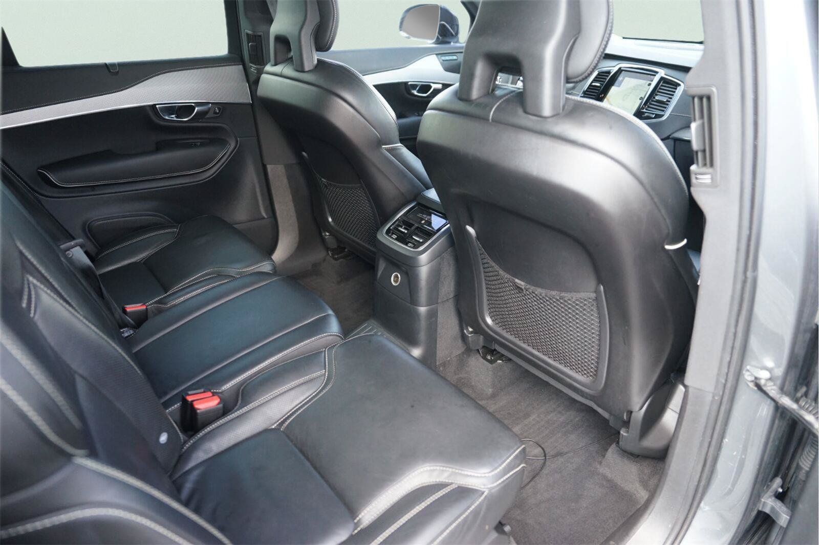 Used 2020 Volvo XC90 T8 R-Design w/ Protection Package Premier AWD/4WD image 17