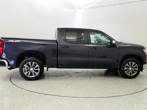 Used 2023 Chevrolet Silverado 1500 LT AWD/4WD image 8
