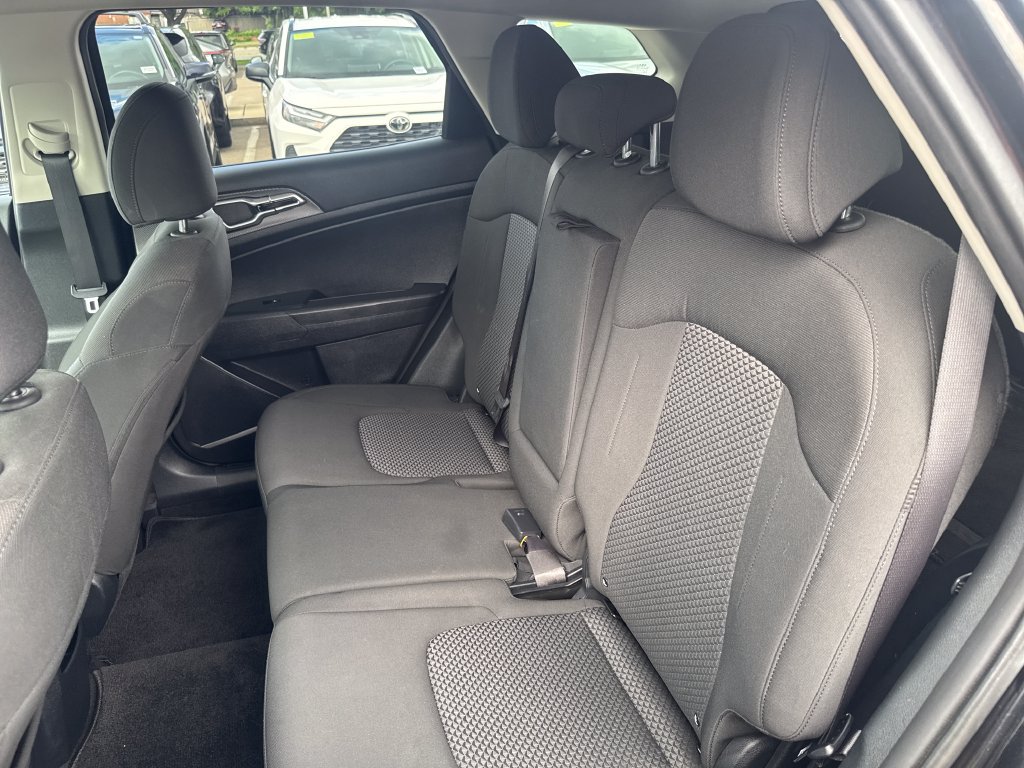 Used 2024 Kia Sportage LX AWD/4WD image 35