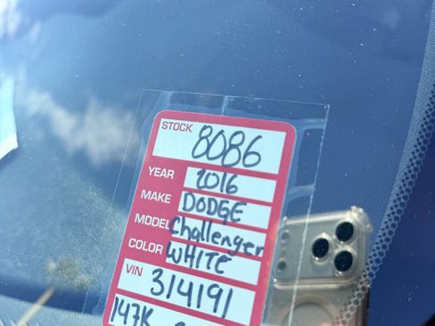 Used 2016 Dodge Challenger SXT Plus RWD image 18