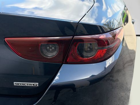 Used 2021 MAZDA MAZDA3 s FWD image 27