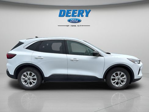 Certified 2023 Ford Escape Active w/ Cold Weather Package FWD image 5