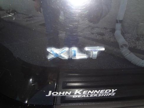 Used 2017 Ford Expedition EL XLT image 10