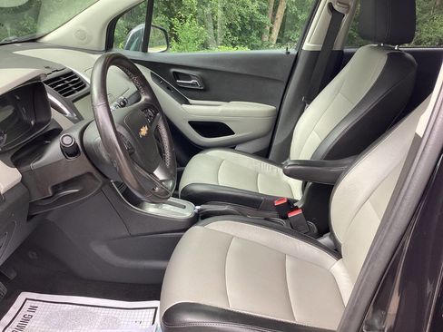 Used 2015 Chevrolet Trax LTZ AWD/4WD image 8