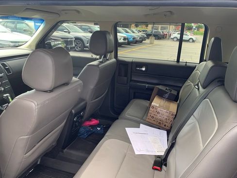Used 2019 Ford Flex SEL w/ Equipment Group 202A AWD/4WD image 9