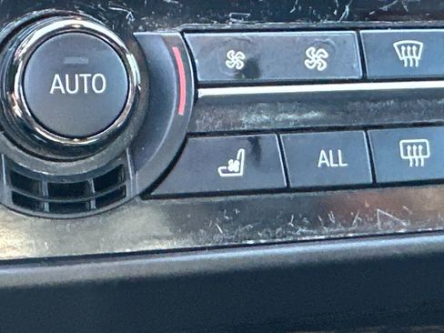 Used 2012 BMW 650i Convertible image 30