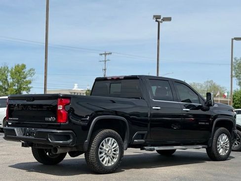 Used 2023 Chevrolet Silverado 2500 High Country w/ Z71 Off-Road Package AWD/4WD image 40