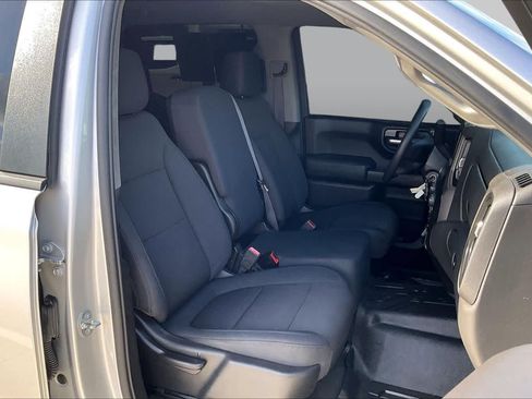 Used 2020 Chevrolet Silverado 1500 Custom w/ Custom Value Package RWD image 9