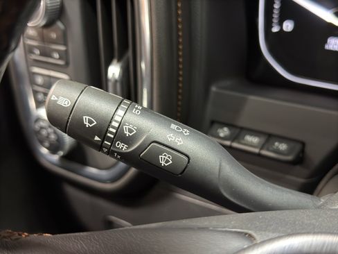 Used 2020 GMC Sierra 2500 AT4 w/ AT4 Premium Package image 30