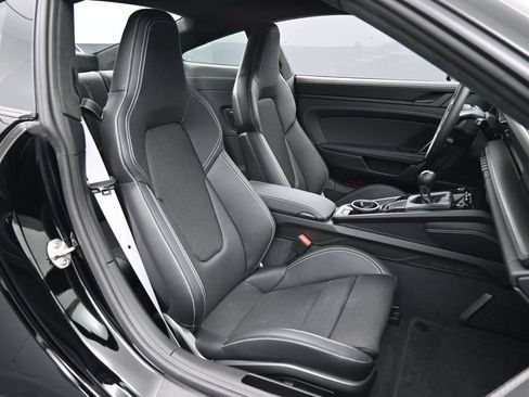 Certified 2026 Porsche 911 GT3 RWD image 30