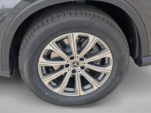 Certified 2025 Mercedes-Benz GLC 300 image 9