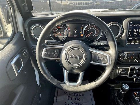 Used 2021 Jeep Wrangler Unlimited Sahara image 30