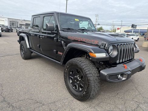 Used 2022 Jeep Gladiator Mojave w/ LED Lighting Group AWD/4WD image 7