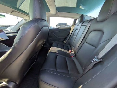 Used 2018 Tesla Model 3 Long Range RWD image 12