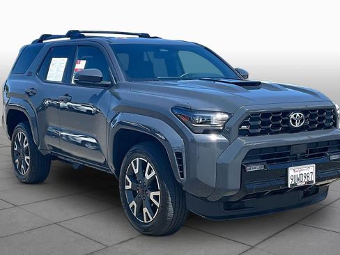 Certified 2025 Toyota 4Runner TRD Sport AWD/4WD image 2