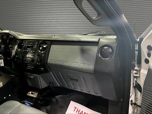 Used 2016 Ford F550 4x4 Regular Cab Super Duty image 21