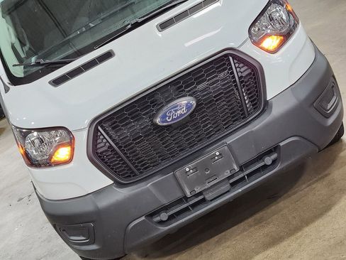 Used 2024 Ford Transit 150 Low Roof AWD image 19