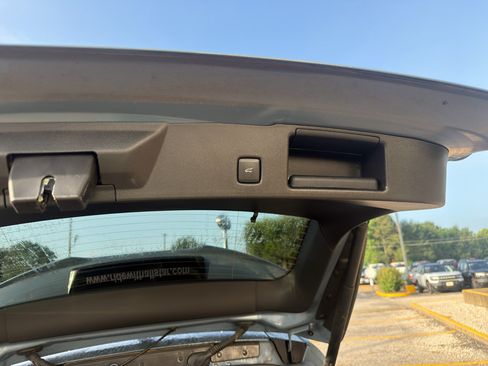 Used 2025 Ford Escape ST-Line w/ Tech Pack #1 FWD image 18