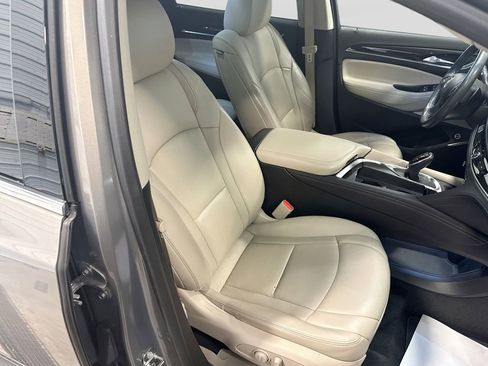 Used 2018 Buick Enclave Premium w/ Experience Buick Package image 29
