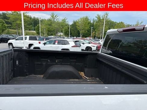 Used 2023 Chevrolet Silverado 1500 Custom AWD/4WD image 15
