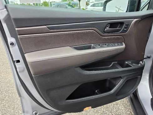 Used 2024 Honda Odyssey EX-L image 19