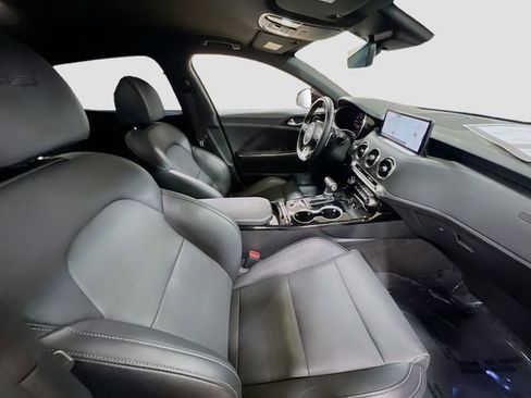 Certified 2022 Kia Stinger GT-Line image 27