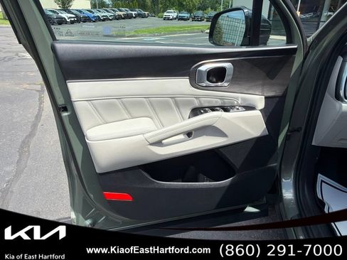 Certified 2024 Kia Sorento SX AWD/4WD image 28