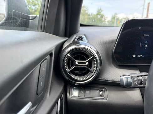 Used 2025 Chevrolet Equinox LT w/ Convenience Package II FWD image 12