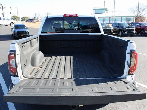 Used 2017 GMC Sierra 1500 SLT image 7