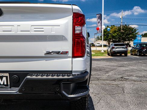 New 2025 Chevrolet Silverado 1500 ZR2 w/ Technology Package image 14