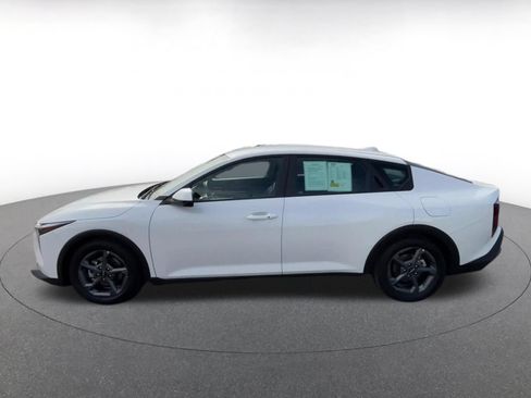 Used 2025 Kia K4 FWD image 9