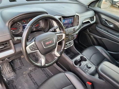Used 2024 GMC Terrain SLT image 14